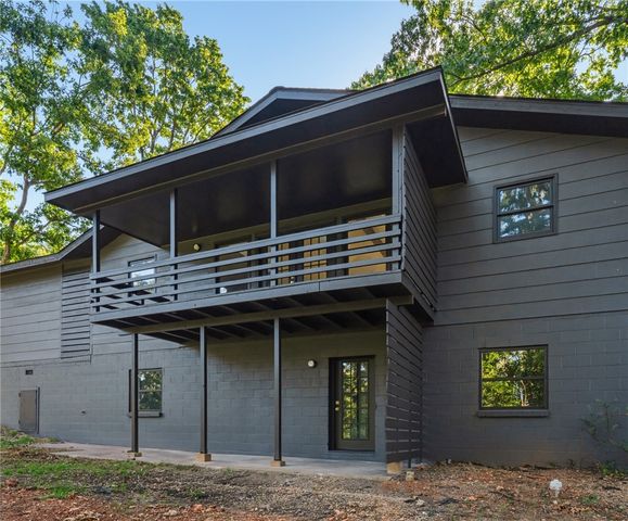 16 Stretford Drive, Bella Vista, AR 72714