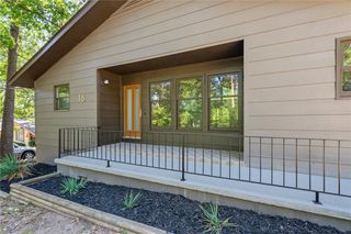 16 Stretford Drive, Bella Vista, AR 72714