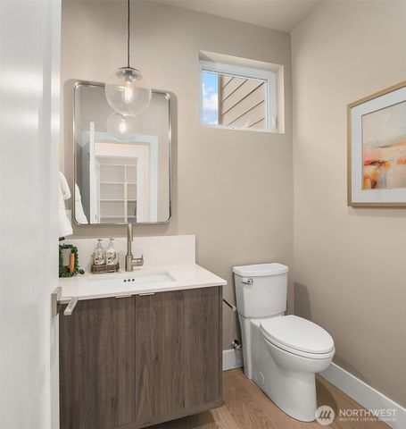 215 NE 123rd Street, Seattle, WA 98125