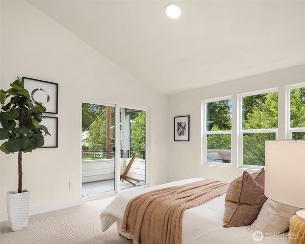 215 NE 123rd Street, Seattle, WA 98125
