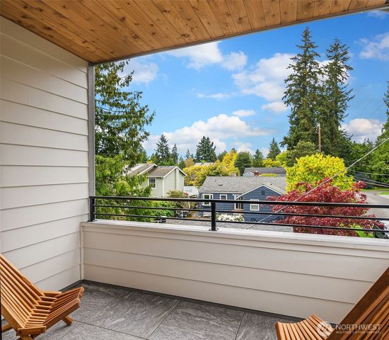 215 NE 123rd Street, Seattle, WA 98125