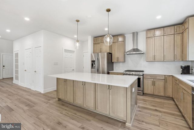 20384 MIDDLEBURY ST, Ashburn, VA 20147