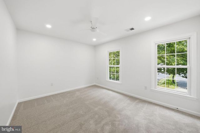 20384 MIDDLEBURY ST, Ashburn, VA 20147