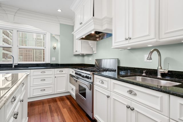 1120 N LAKE SHORE Drive 18CD, Chicago, IL 60611