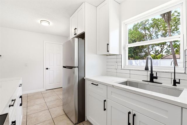 5465 LESCOT LANE, Orlando, FL 32811