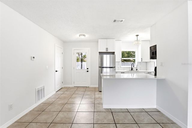 5465 LESCOT LANE, Orlando, FL 32811