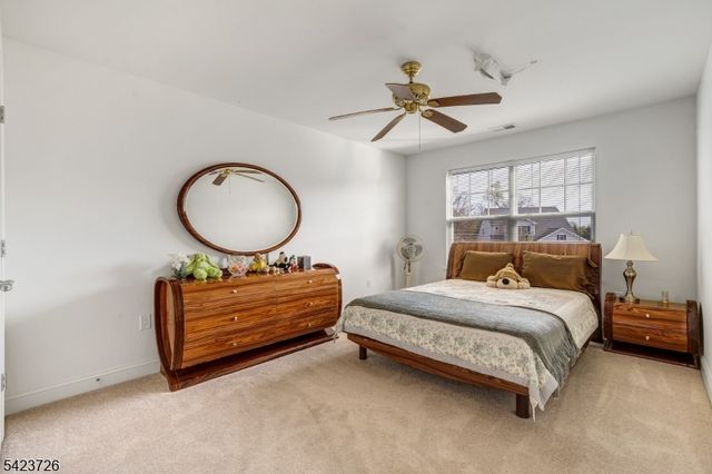 90 Schindler Ct, Franklin Twp., NJ 08873