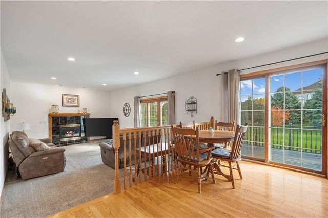 2620 Silver Oak Trl, Marion, IA 52302