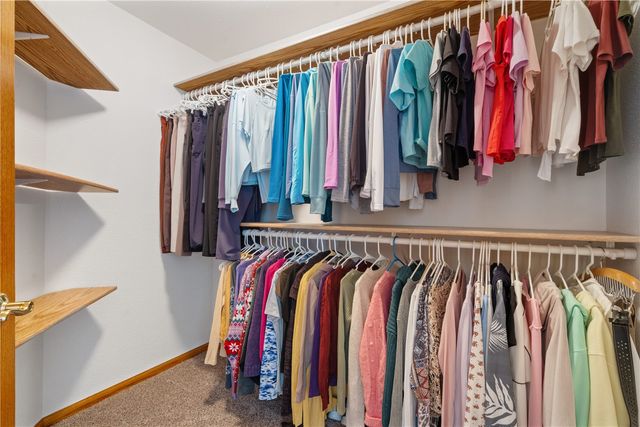 2620 Silver Oak Trl, Marion, IA 52302