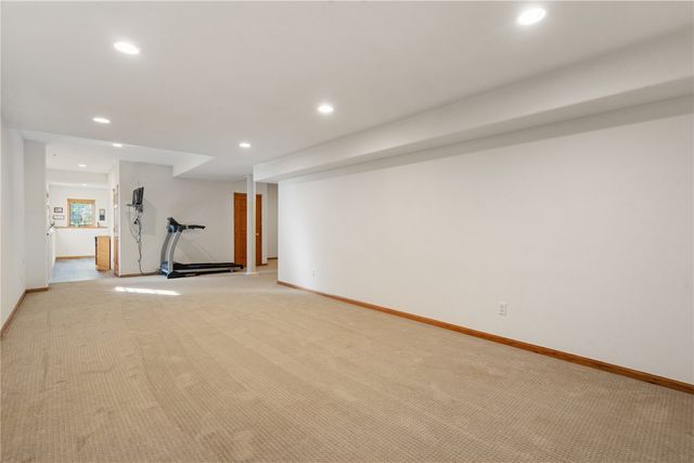 2620 Silver Oak Trl, Marion, IA 52302