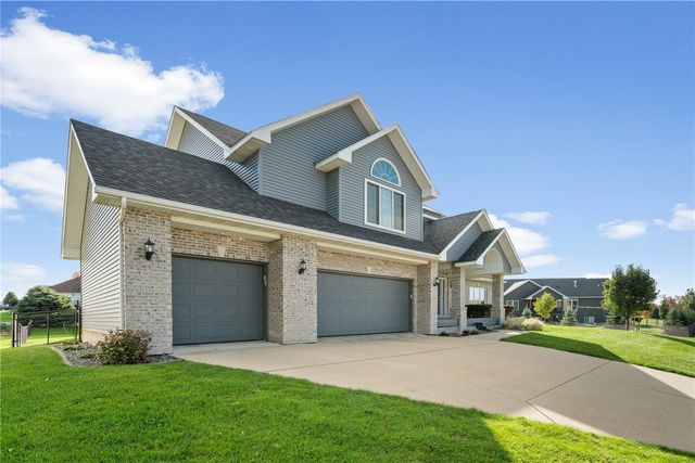 2620 Silver Oak Trl, Marion, IA 52302