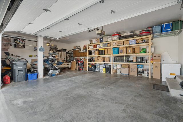 2620 Silver Oak Trl, Marion, IA 52302