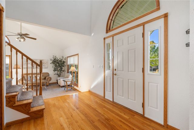 2620 Silver Oak Trl, Marion, IA 52302