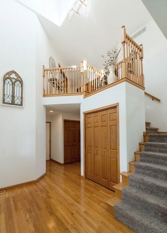 2620 Silver Oak Trl, Marion, IA 52302