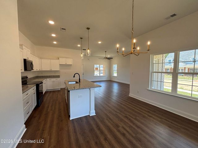 6106 River Birch Road, Walls, MS 38680
