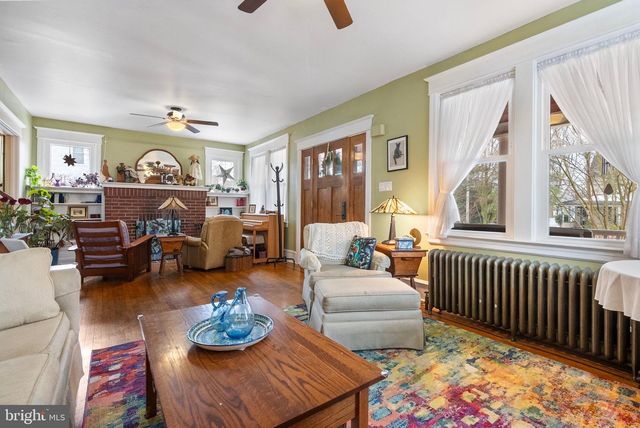 912 LAKEVIEW AVE, Laurel Springs, NJ 08021