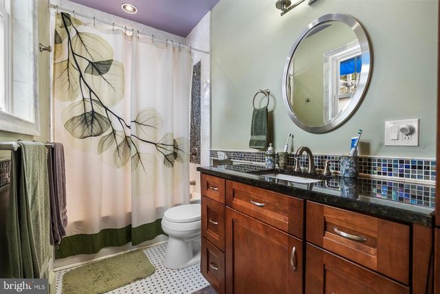 912 LAKEVIEW AVE, Laurel Springs, NJ 08021