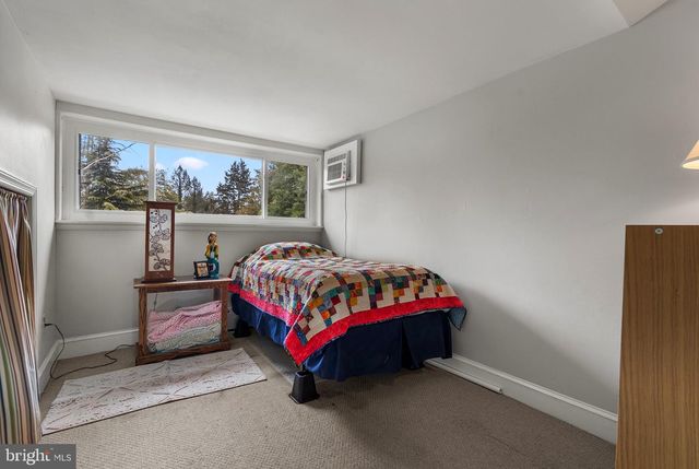 912 LAKEVIEW AVE, Laurel Springs, NJ 08021