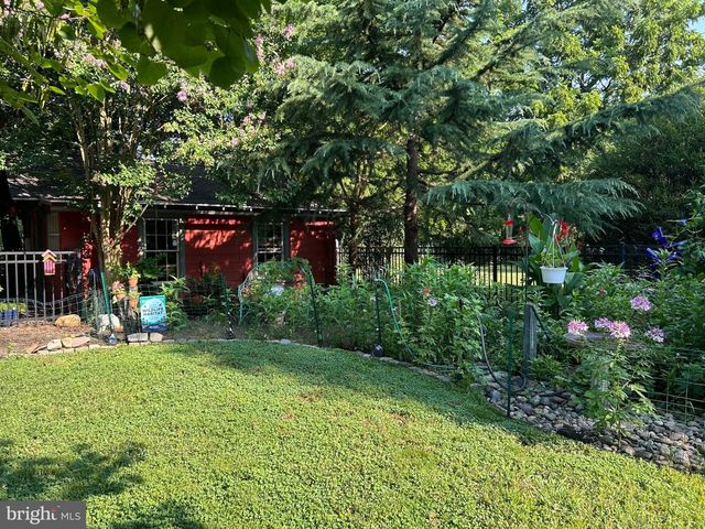 912 LAKEVIEW AVE, Laurel Springs, NJ 08021