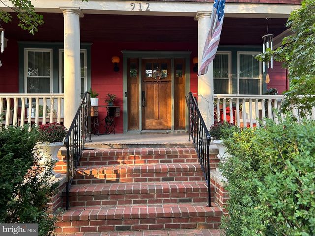 912 LAKEVIEW AVE, Laurel Springs, NJ 08021