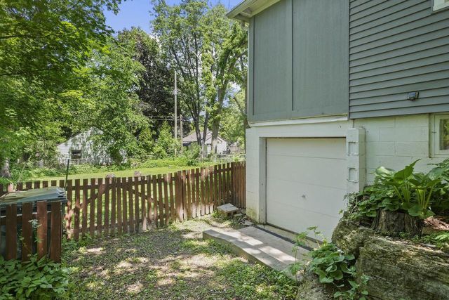 2942 Bluff Street, Madison, WI 53705
