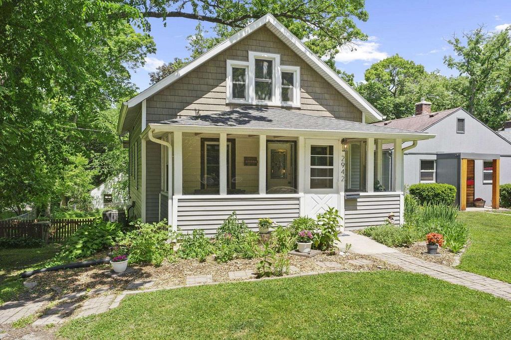 2942 Bluff Street, Madison, WI 53705
