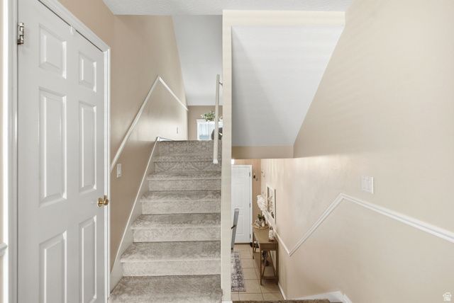 3133 S APPLEWOOD DR, Bountiful, UT 84010