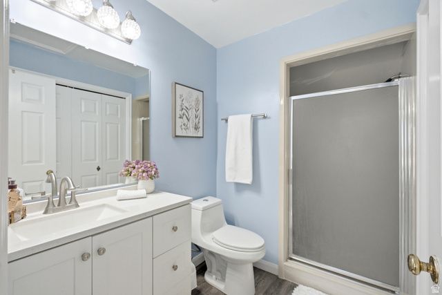 3133 S APPLEWOOD DR, Bountiful, UT 84010