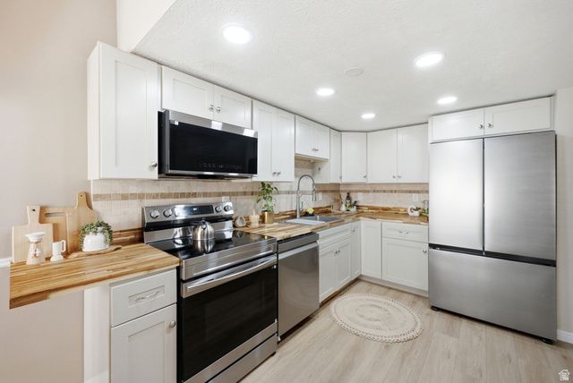 3133 S APPLEWOOD DR, Bountiful, UT 84010