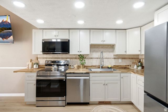3133 S APPLEWOOD DR, Bountiful, UT 84010