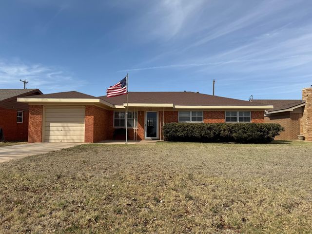 209 E 4th Street, Denver City, TX 79323
