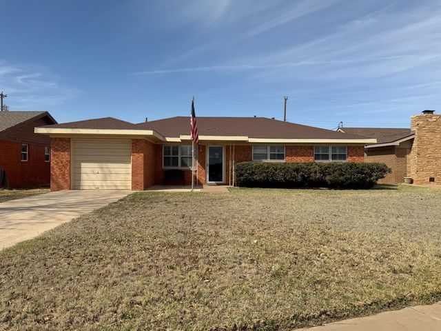 209 E 4th Street, Denver City, TX 79323