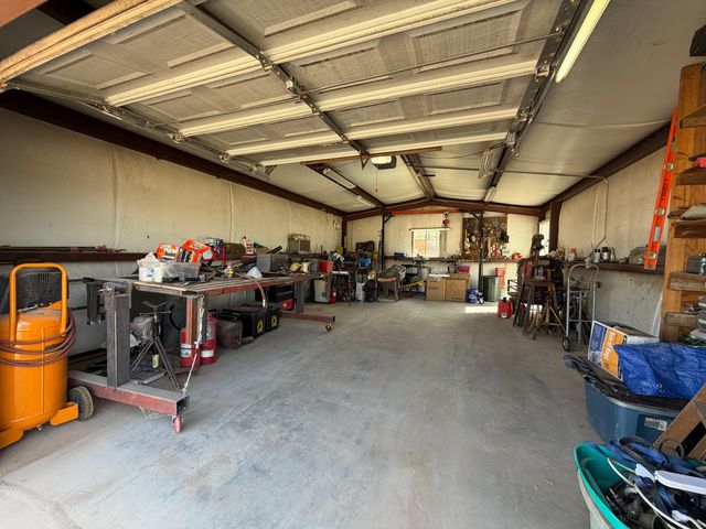 209 E 4th Street, Denver City, TX 79323