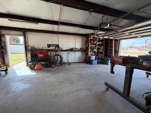 209 E 4th Street, Denver City, TX 79323