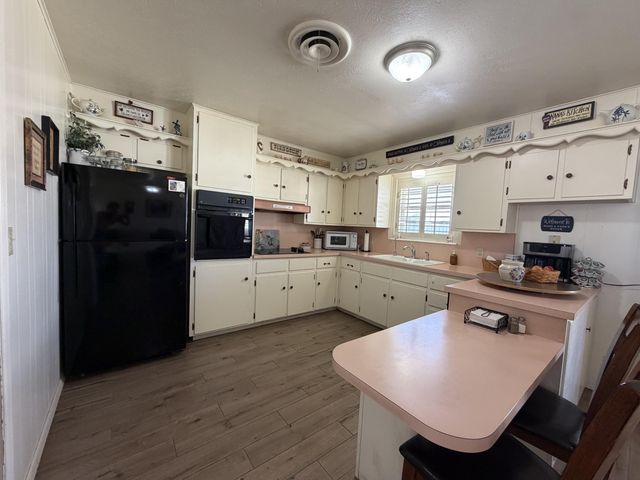 209 E 4th Street, Denver City, TX 79323