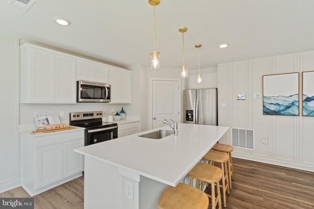 257 LONG BRANCH AVE, La Plata, MD 20646