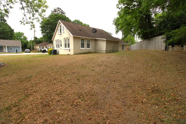 1902 16th Place, Phenix City, AL 36867