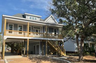 210 NE 42nd Street, Oak Island, NC 28465