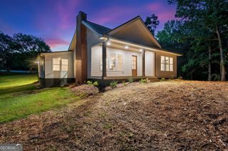 182 Cherry Rose Lane, Hartwell, GA 30643