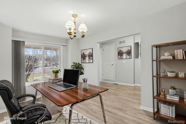 2280 Geyer Court, Orion Charter Township, MI 48360