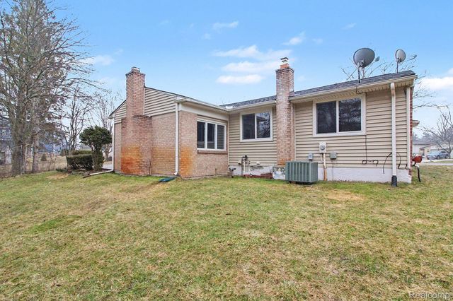 2280 Geyer Court, Orion Charter Township, MI 48360