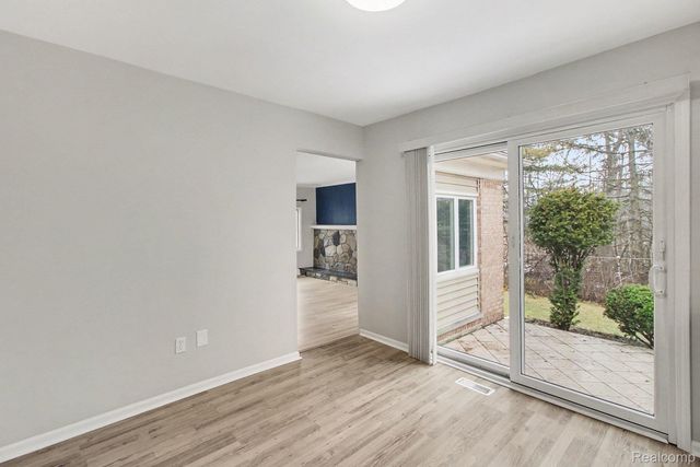 2280 Geyer Court, Orion Charter Township, MI 48360