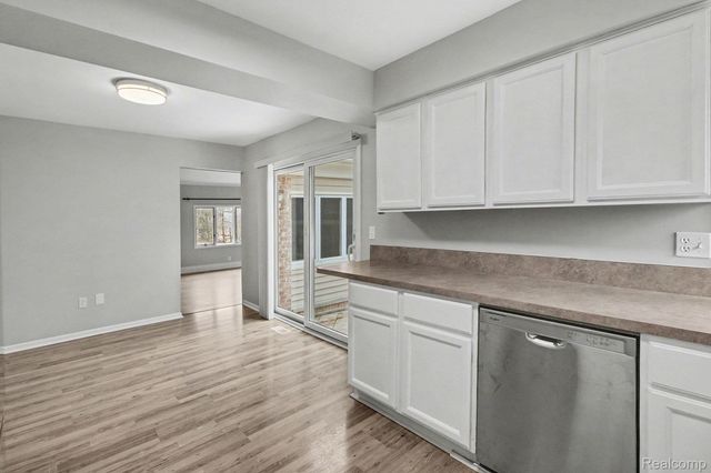 2280 Geyer Court, Orion Charter Township, MI 48360