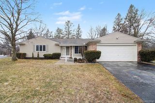 2280 Geyer Court, Orion Charter Township, MI 48360