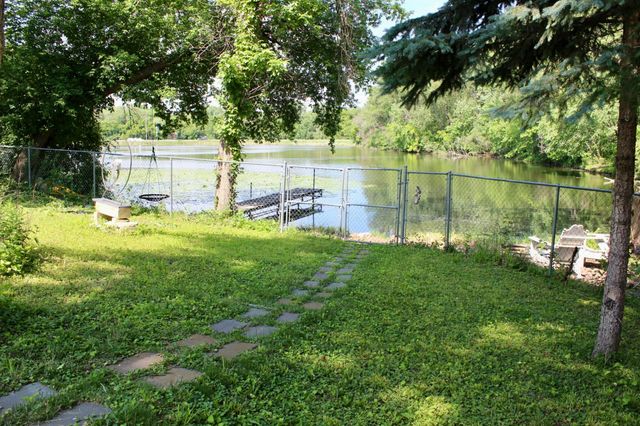 6441 Edgemont Boulevard N, Brooklyn Park, MN 55428