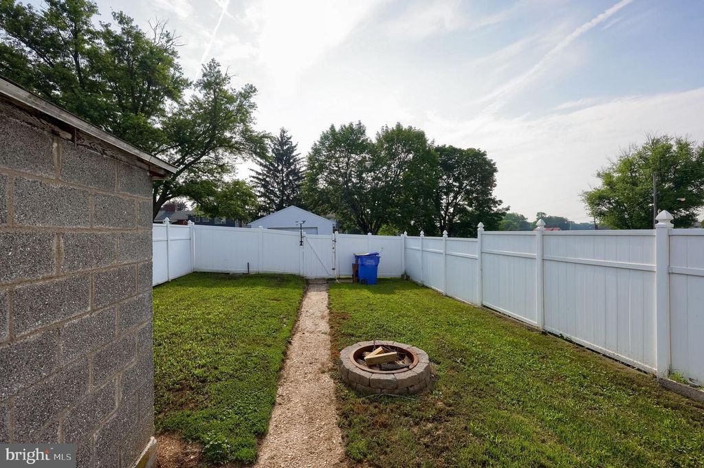 1234 MAIN ST, Harrisburg, PA 17113