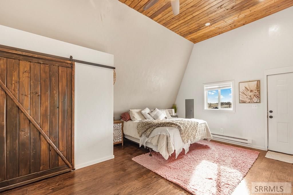 Image 12 of property listing at 2799 S 3000 W, Rexburg, ID 83440