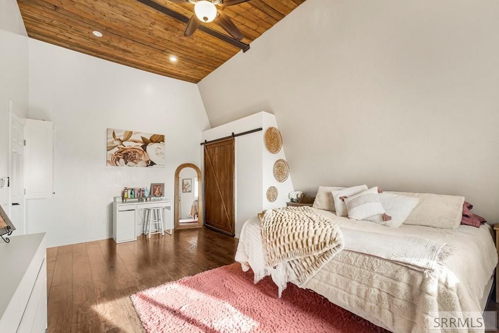 Image 14 of property listing at 2799 S 3000 W, Rexburg, ID 83440