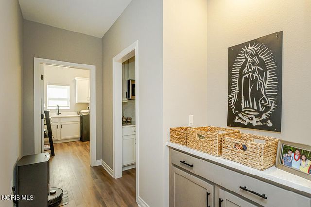 9851 Saugatuck Drive, Sylvania, OH 43560