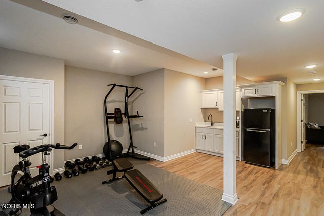 9851 Saugatuck Drive, Sylvania, OH 43560
